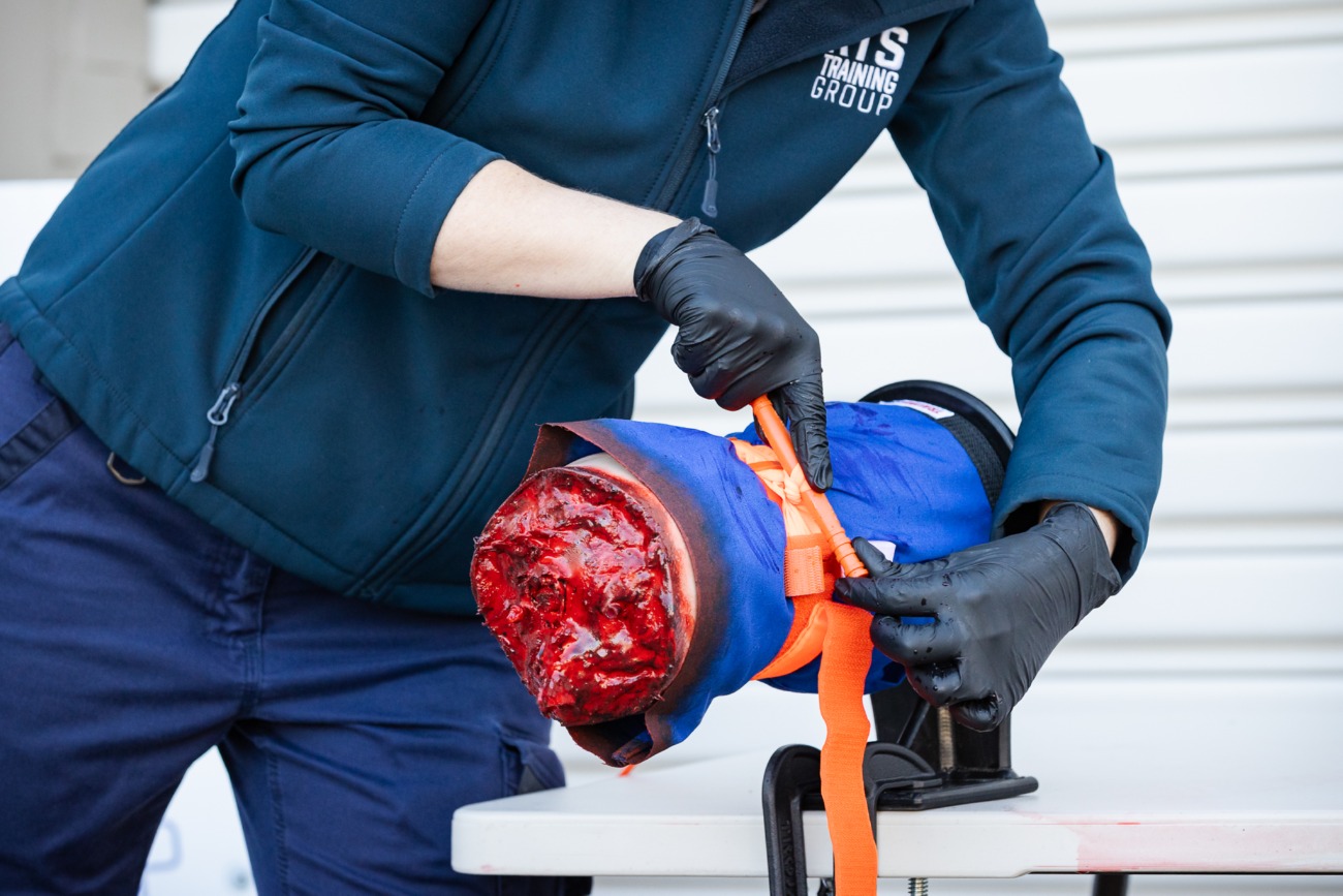 ETT001 In Use (WEB ONLY) (3).jpg